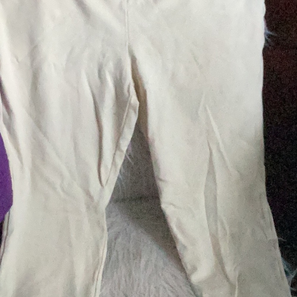 Jones New York Cream Leggings